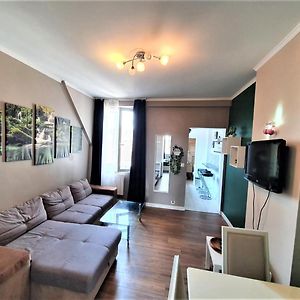 Appartement Refait Par Architecte. Proche De La Gare Et Le Centre De Reims
